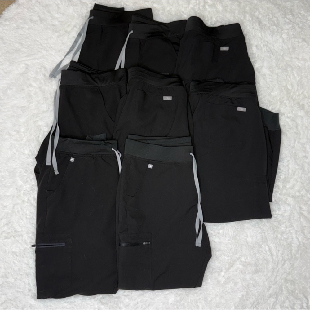 FIGS Zamora Jogger Scrub Pants – Bundle of 8 pairs, all in black, size Large. - Picture 4 of 11